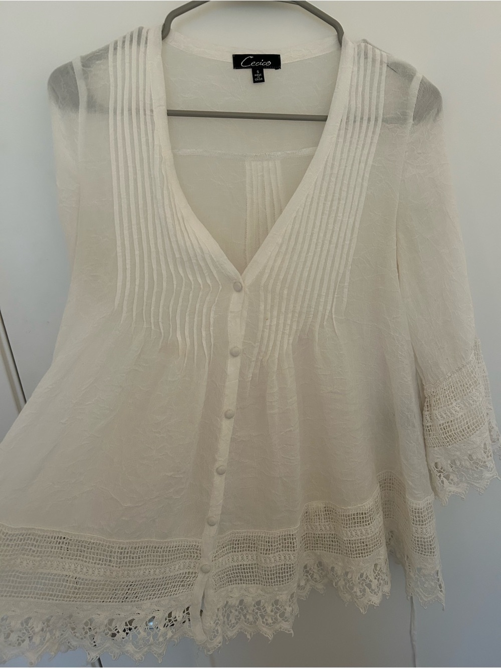 Cecico Cream V-Neck Button-Front Lace Trim Blouse
